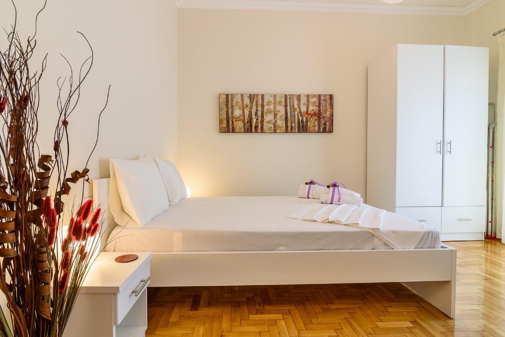 Charmy Petit Flat In Athens Apartment ภายนอก รูปภาพ